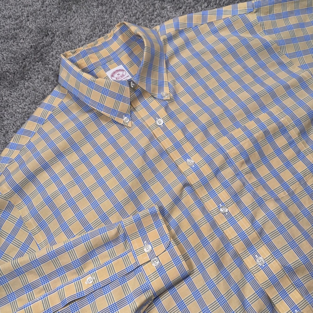 Brooks Brothers Button Down Mens Regular Fit Non-Iron Plaid Yellow XL Excellent